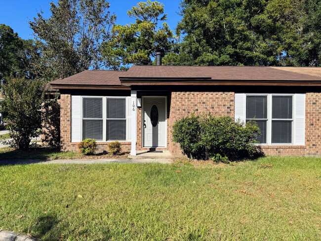 3 BED | 2 BATH | WHITE BLUFF - 3 BED | 2 BATH | WHITE BLUFF House