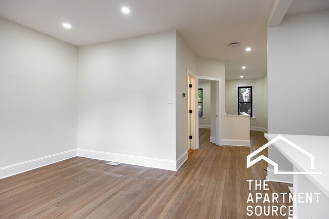 Photo - 4638 N Hamilton Ave Unit 1F