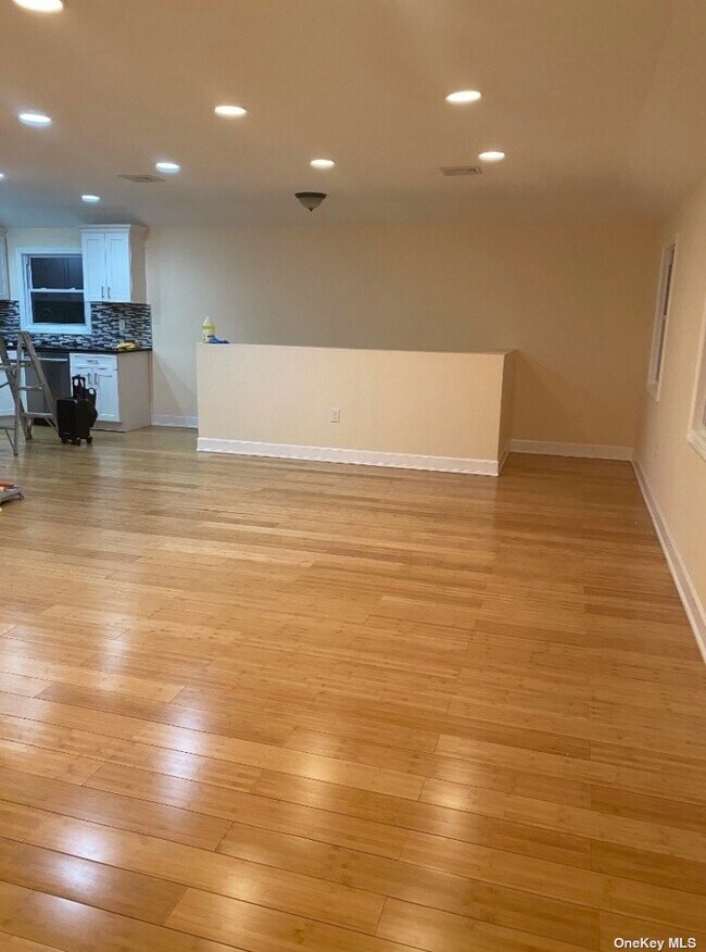 Photo - 132-30 157th St