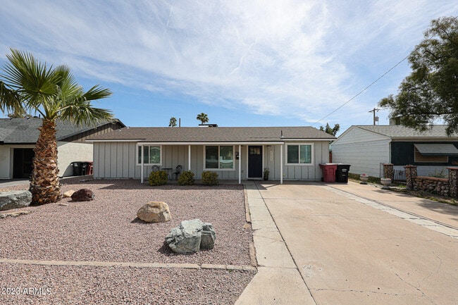 Photo - 2633 N 70th St