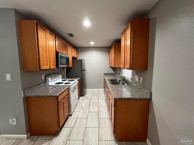 Photo - 1200 Paulding Ave