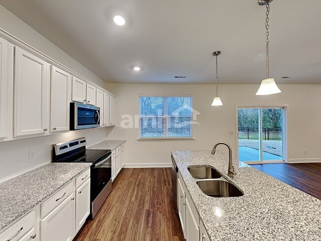 Photo - 3012 Esquire Dr