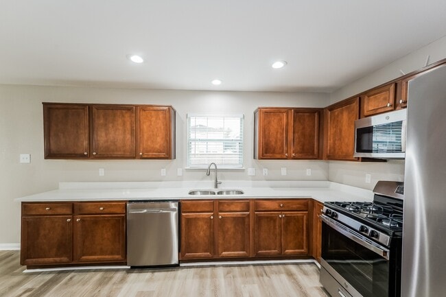 Photo - 20727 Dickinson Manor Ln