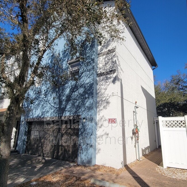 Photo - 6054 Gibson Ave