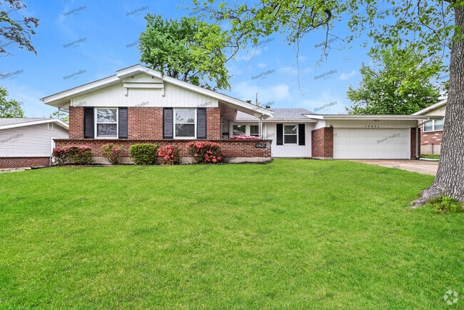Building Photo - 10621 Langford Dr Rental