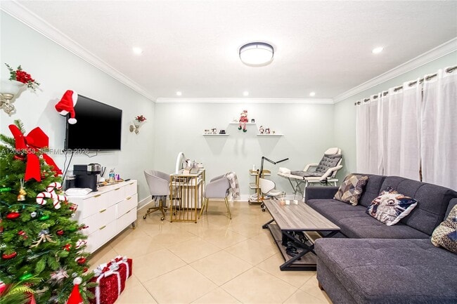 Photo - 1457 Atlantic Shores Blvd Unit 1