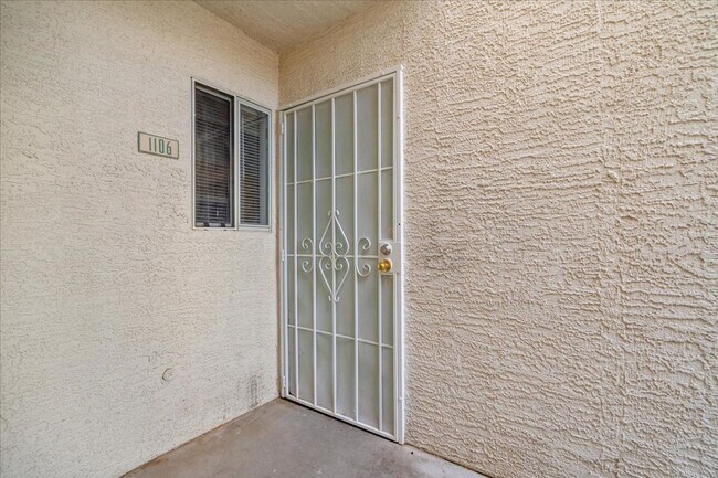 Photo - 7100 W Pirates Cove Rd Unit 1106