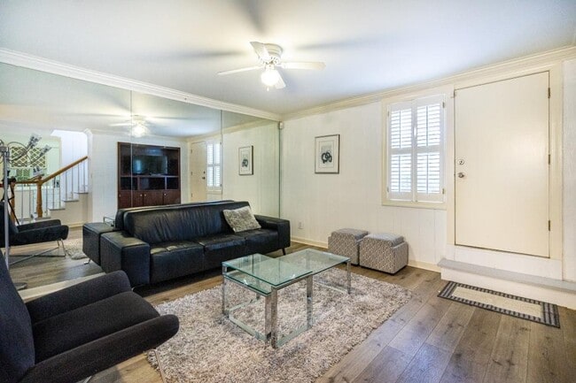 Photo - 1305 Vernon St