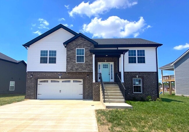 Beautiful 4 Bedroom with Bonus Room Home A... - Beautiful 4 Bedroom with Bonus Room Home A...