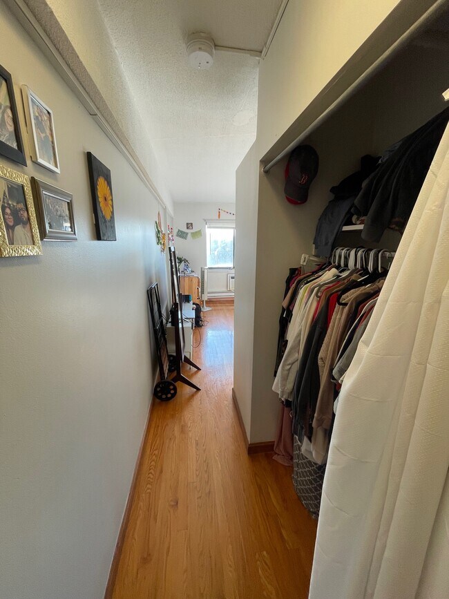 186 Naples Rd Unidad 401