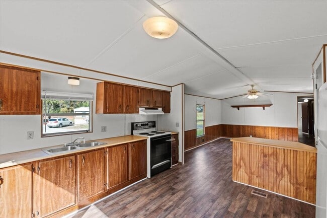 107 Cameron Cir