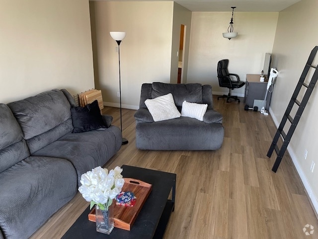 Building Photo - 900 Saturn Dr Unit 708 Rental