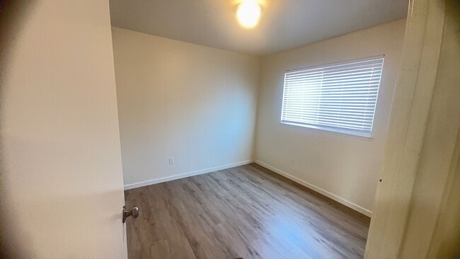 Photo - 3 Bedroom  2 bathroom home in Oakdale.