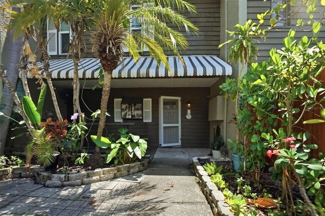 Photo - 727 N Himes Ave