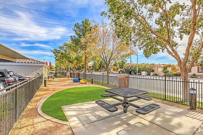 Building Photo - The Edmond at Hacienda Rental