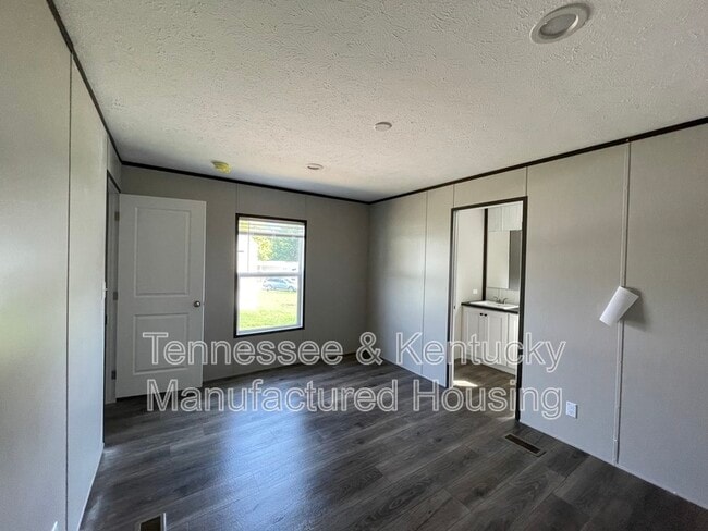 Photo - 339 Hillsdale Estates Ln