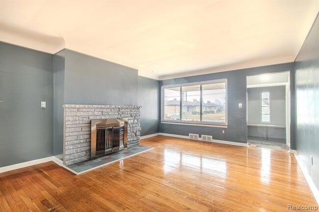 Photo - 21135 Virginia Ave