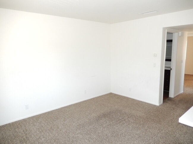 Photo - 2 Bed, 1 Bath in Highly Desired North Park! Unit B