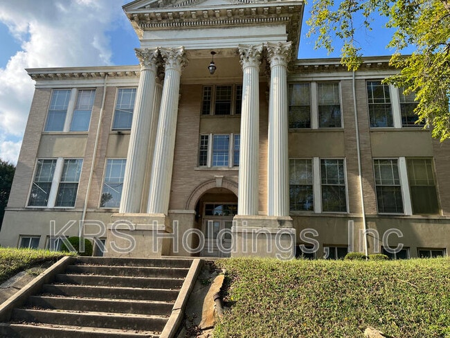 Building Photo - 633 W Washington St Unit 1102