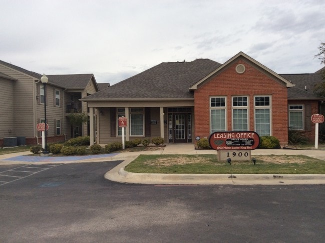Building Photo - Big Spring Ranch I