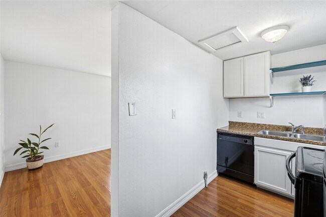 Photo - 2218 Arbor St Unit C