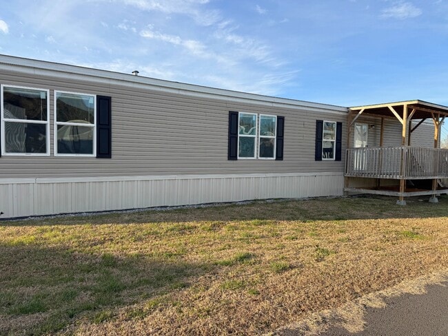 Photo - 580 Flatwoods Way