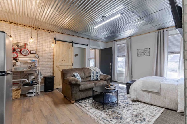 Photo - 404 N Washington St