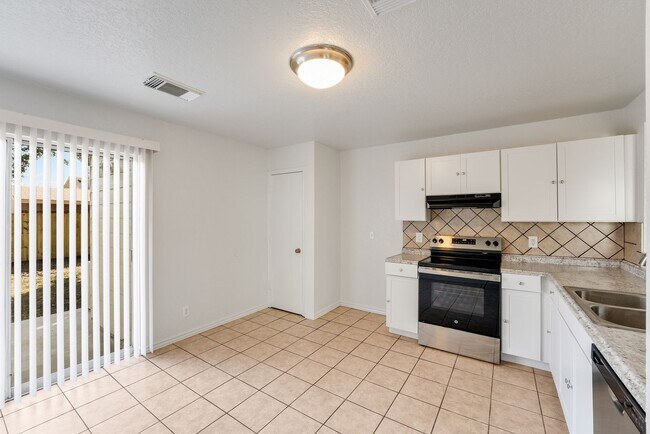 Photo - 3/2 Gem Near Palo Alto College