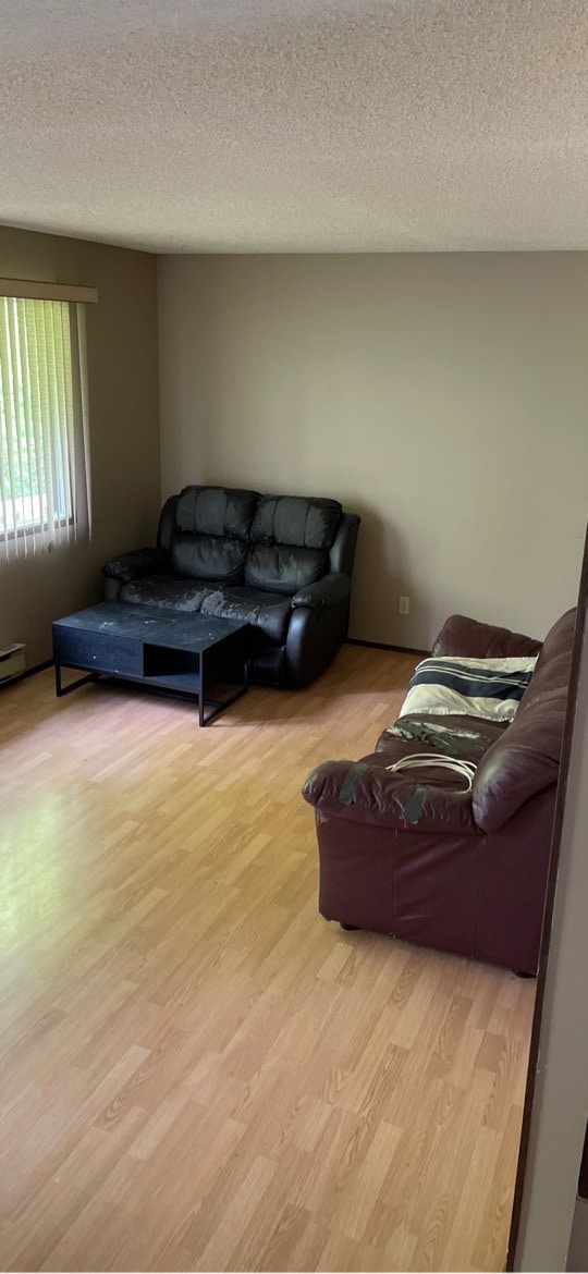 Building Photo - 448 Main St