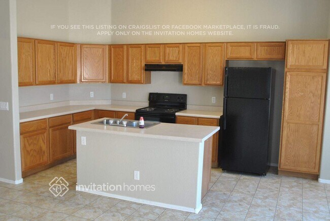 Photo - 15915 W Smokey Dr