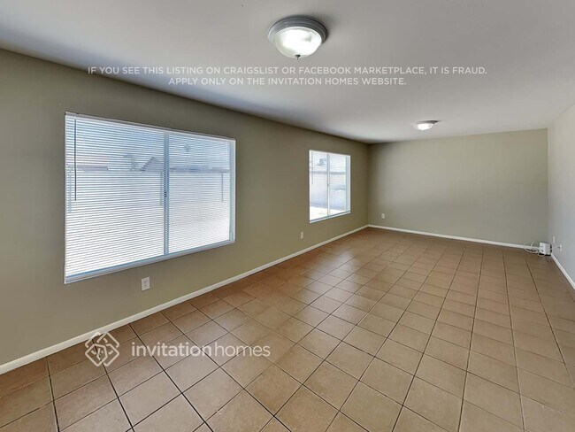 Photo - 10902 W Montecito Ave