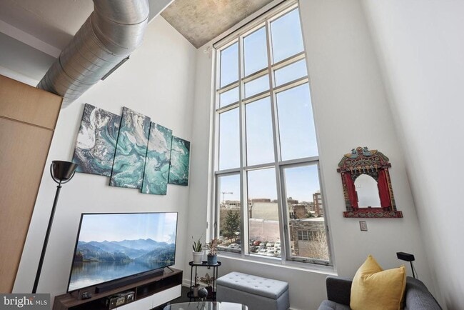 Building Photo - 1515 15th St NW Unit 414