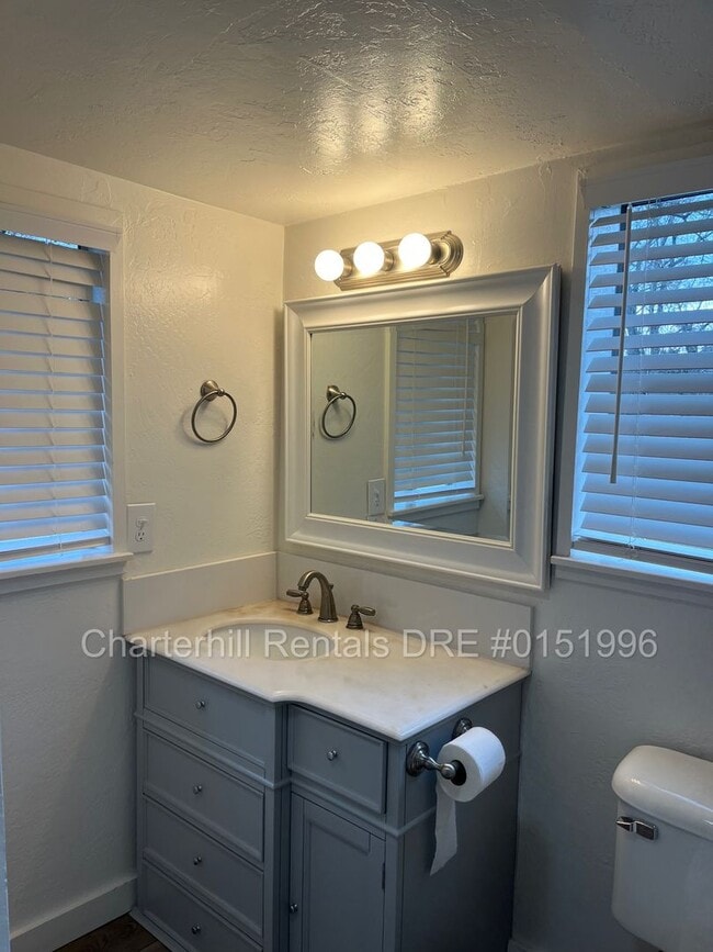 Photo - Wonderful, charming, home with large front porch in Kenwood