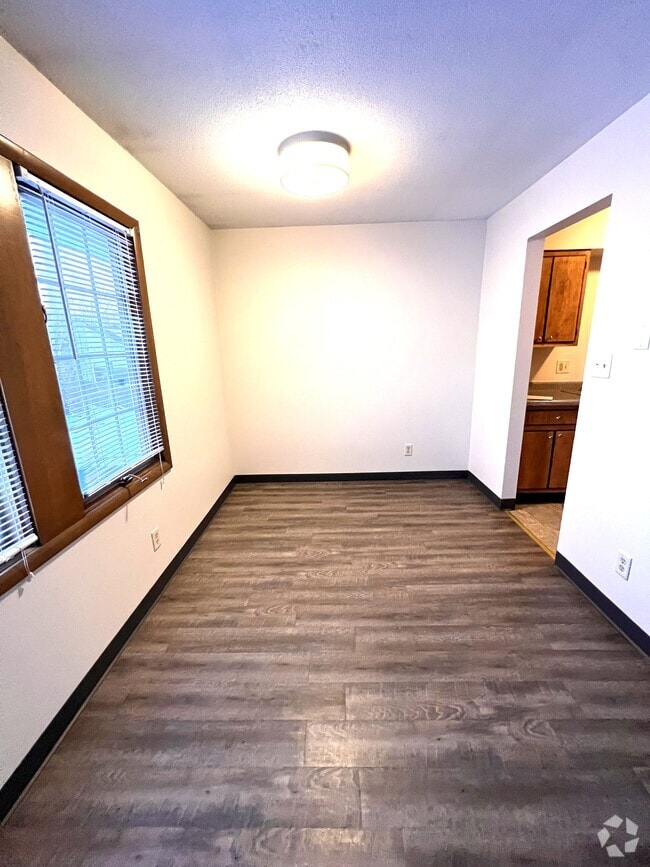 Building Photo - Continental Terrace II Rental