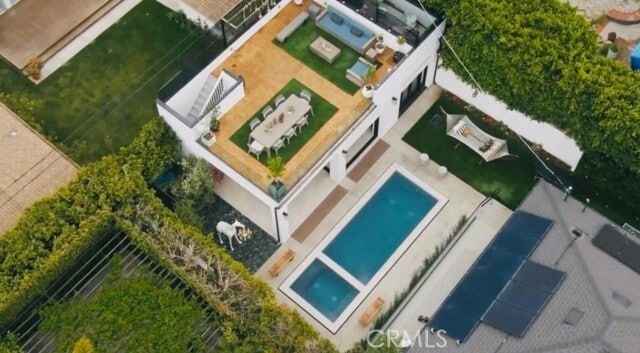 1524 N Sierra Bonita Ave