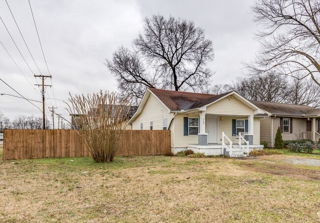 Photo - 712 45th Ave N