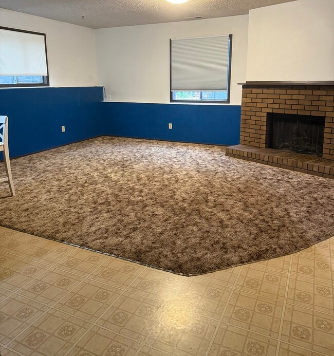 Building Photo - 1301 3rd St SE Unit 1301A