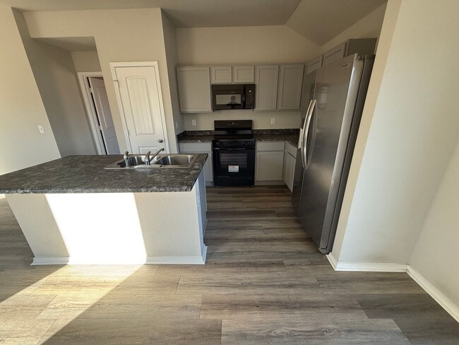 Photo - 6153 Discovery Trl