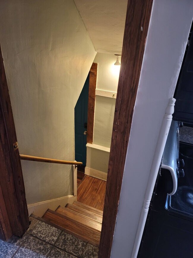 Photo - 319 E 18th Ave