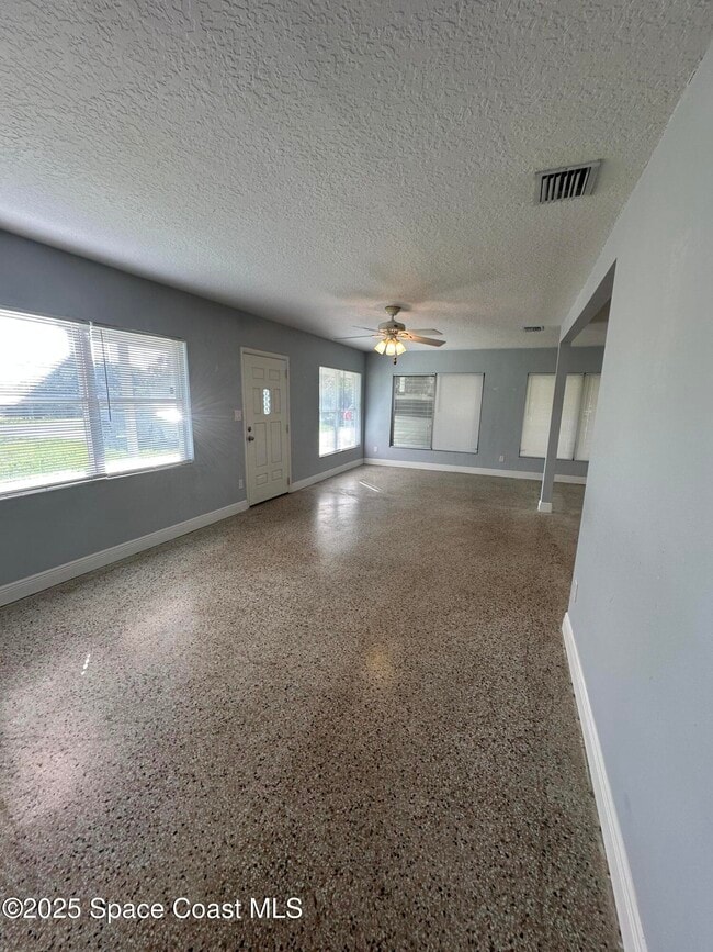 Photo - 7780 Northern Oak St