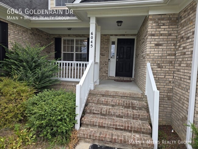 Photo - 6045 Goldenrain Dr