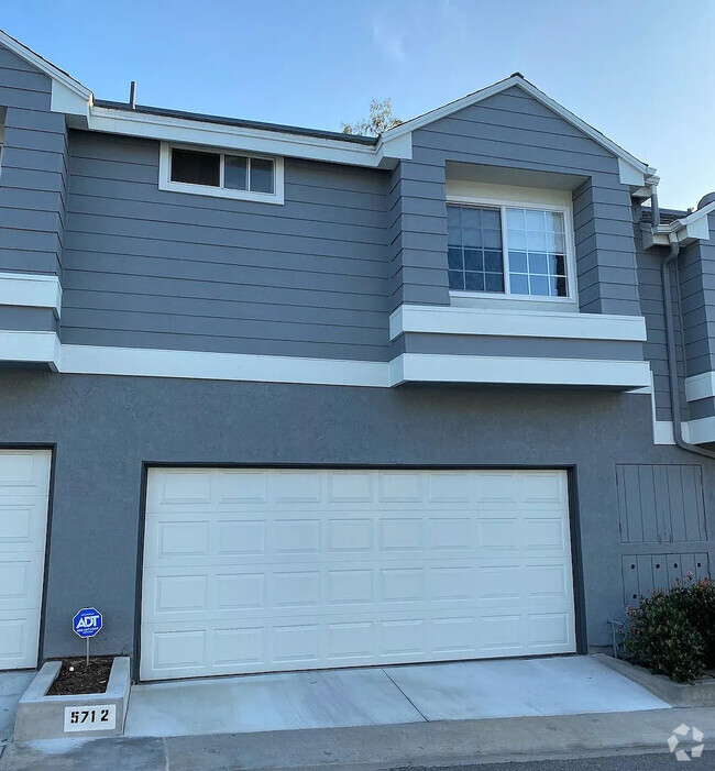Building Photo - 5714 Canterbury Dr Rental