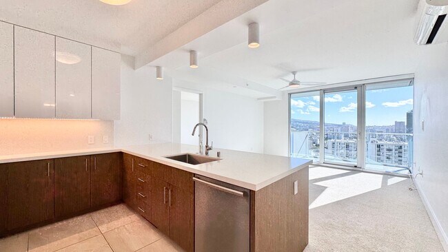 PET FRIENDLY! BEAUTIFUL 2 BEDROOM UNIT ON ... - PET FRIENDLY! BEAUTIFUL 2 BEDROOM UNIT ON ... Condo Unit 2409