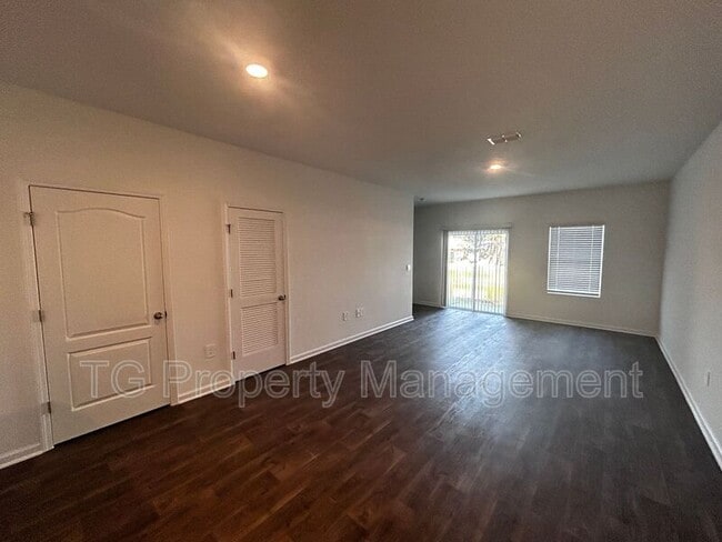 Photo - 9209 Stony Brk Rd