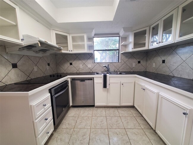 Photo - 3002 Frontier Dr