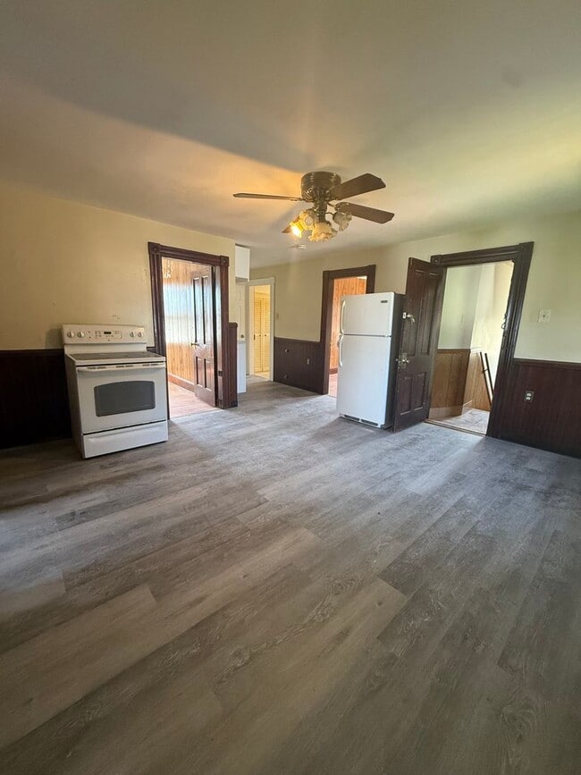 Photo - 87 Austin St Unit 3rd Floor