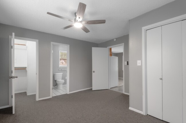 Photo - 700 Gray St Unit 1