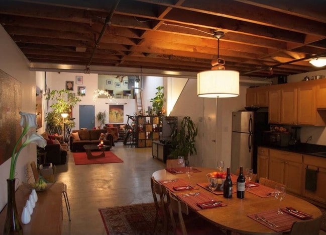 Vista desde la cocina que recorre toda la planta baja. - 1924 Union St Unidad 14