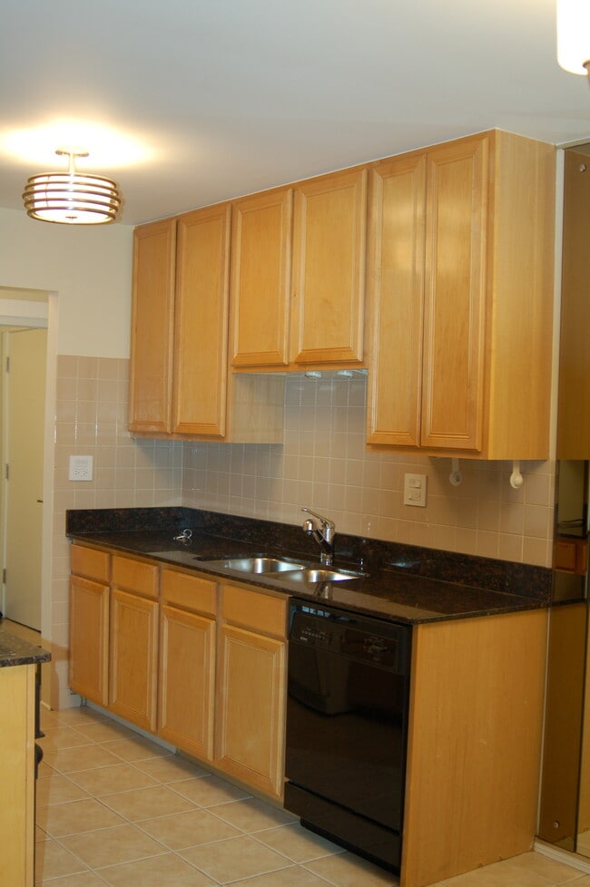 870 E Old Willow Rd Unit 249