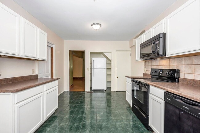 Photo - 3206 Bishop St